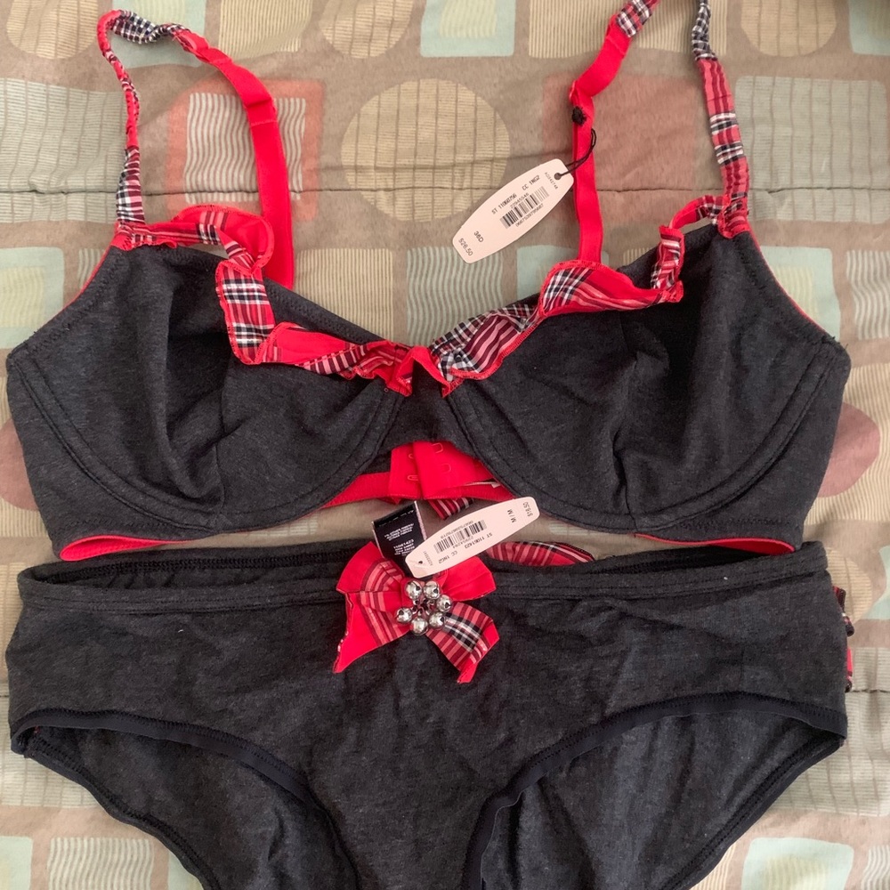 Victoria’s secret Jingle Bells bra set